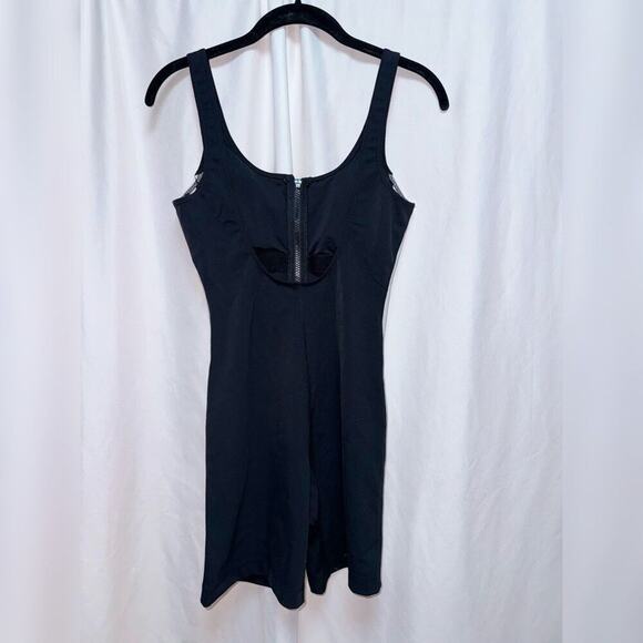 Gigi C Sport Theo black and white zip front sleeveless workout romper | Sz S - Picture 5 of 7